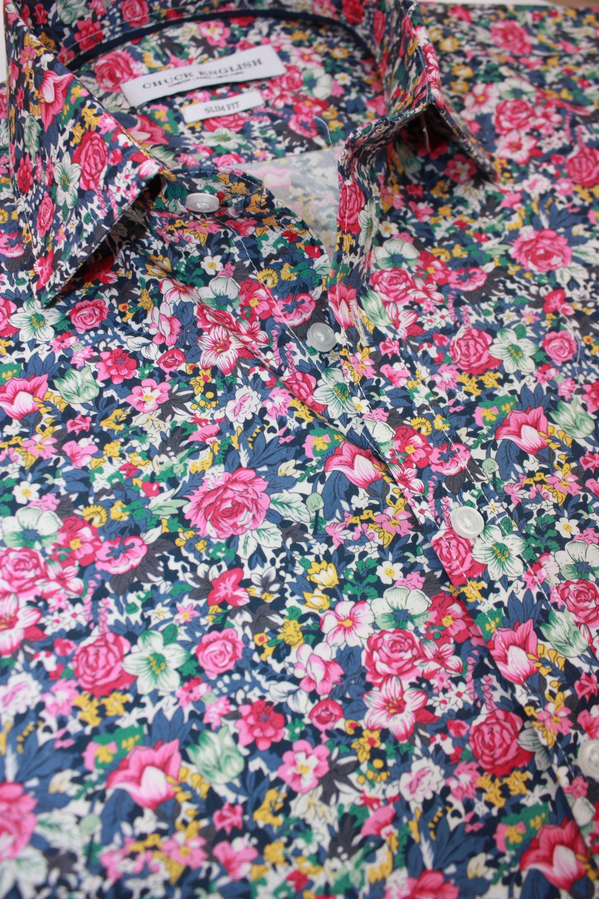 Palma Mens Slim-Fit Pink & Blue Medium Floral Cotton Shirt | Chuck English Large (16-16.5 ~ 32/33) Palma Mens Slim-Fit Pink & Blue Medium Floral Cotton Shirt | Chuck English Large (16-16.5 ~ 32/33)